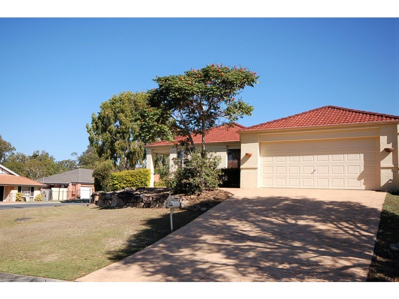 32 Kirri Avenue, Petrie QLD 4502