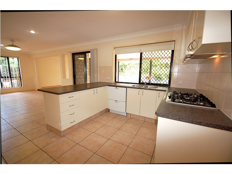 48 Paramount Drive, Warner QLD 4500