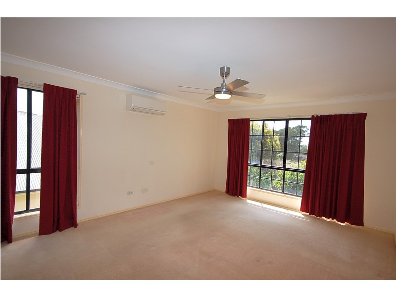 48 Paramount Drive, Warner QLD 4500