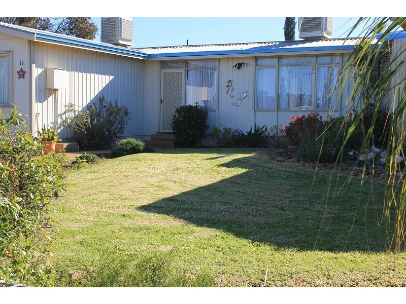 16 Sylvester Street, Coolgardie WA 6429