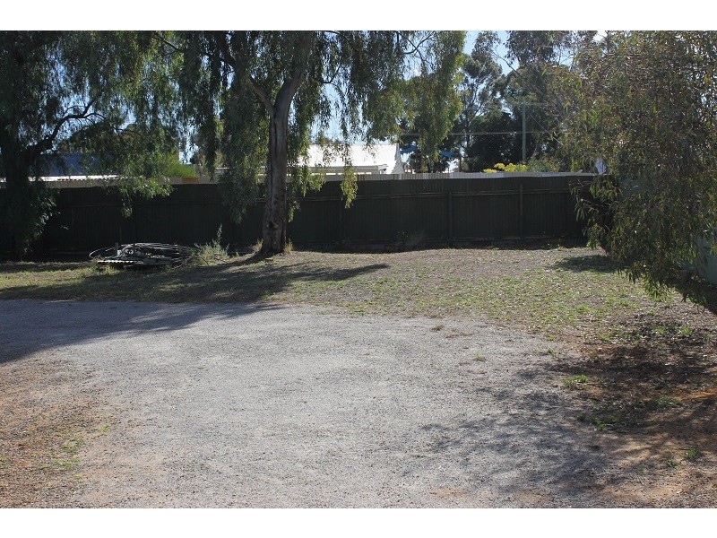 88 Woodward Street, Coolgardie WA 6429