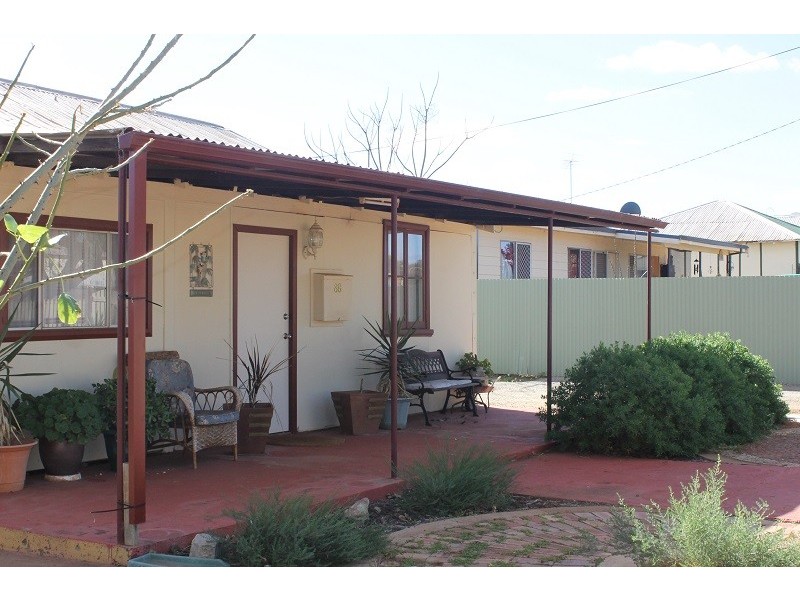 88 Woodward Street, Coolgardie WA 6429