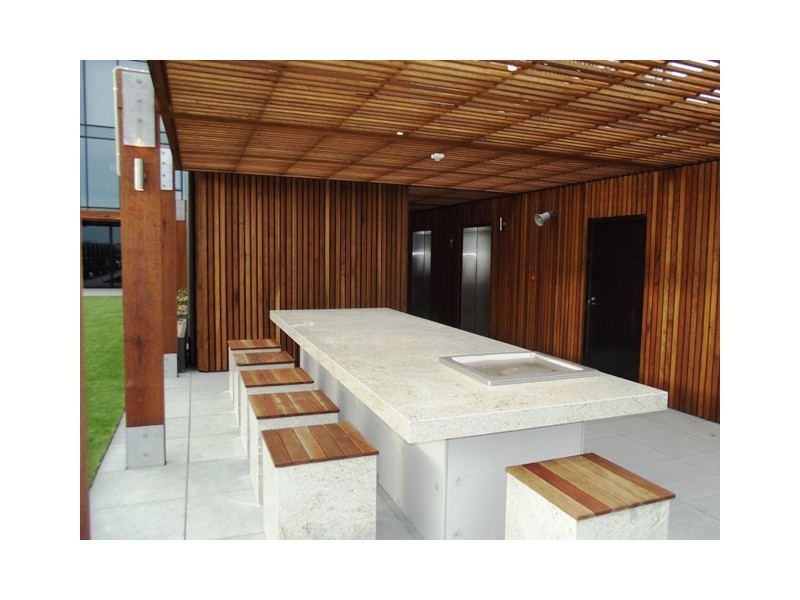 302N/227 Toorak Road, South Yarra VIC 3141