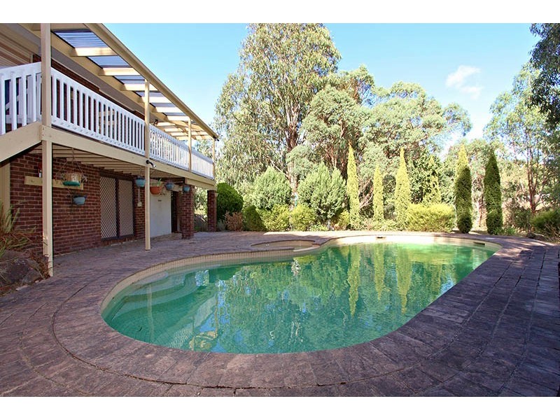 12 Montclair Court, Templestowe VIC 3106