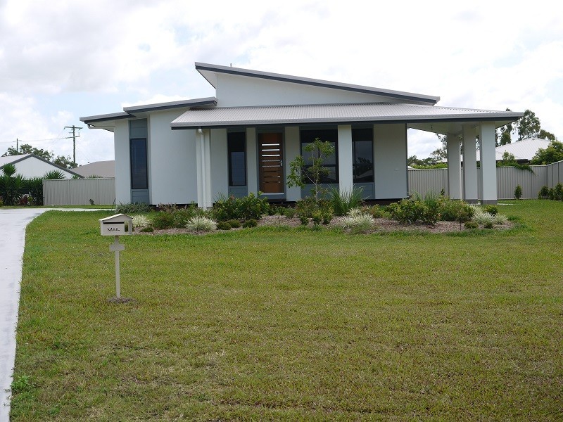 31 Mirrabook Avenue, Mareeba QLD 4880