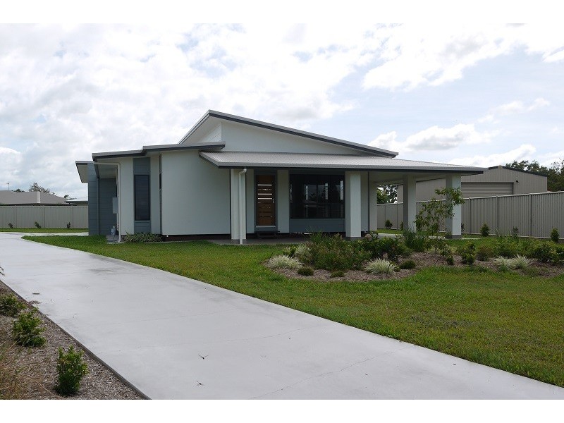 31 Mirrabook Avenue, Mareeba QLD 4880