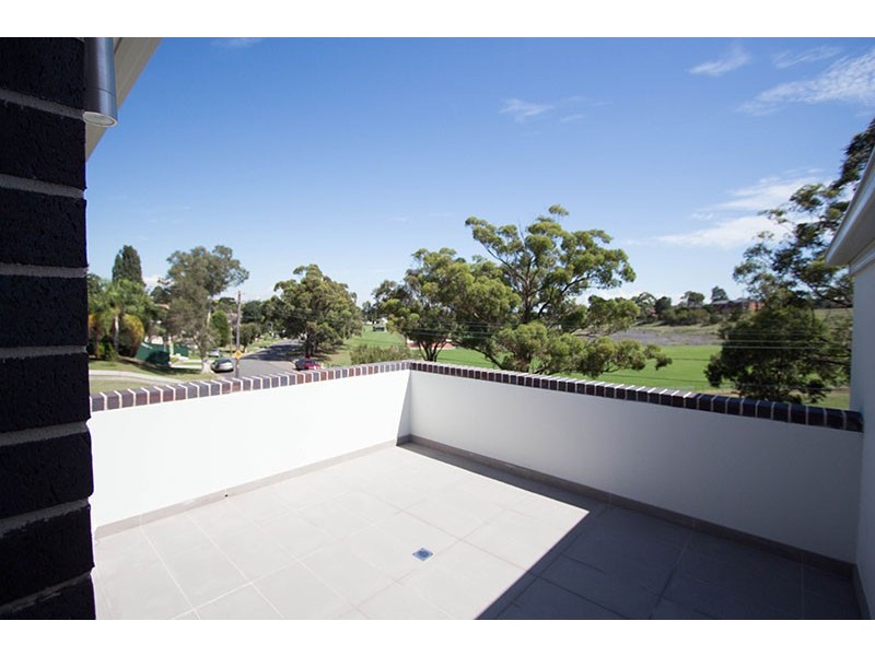 37A trafalgar street, Peakhurst NSW 2210