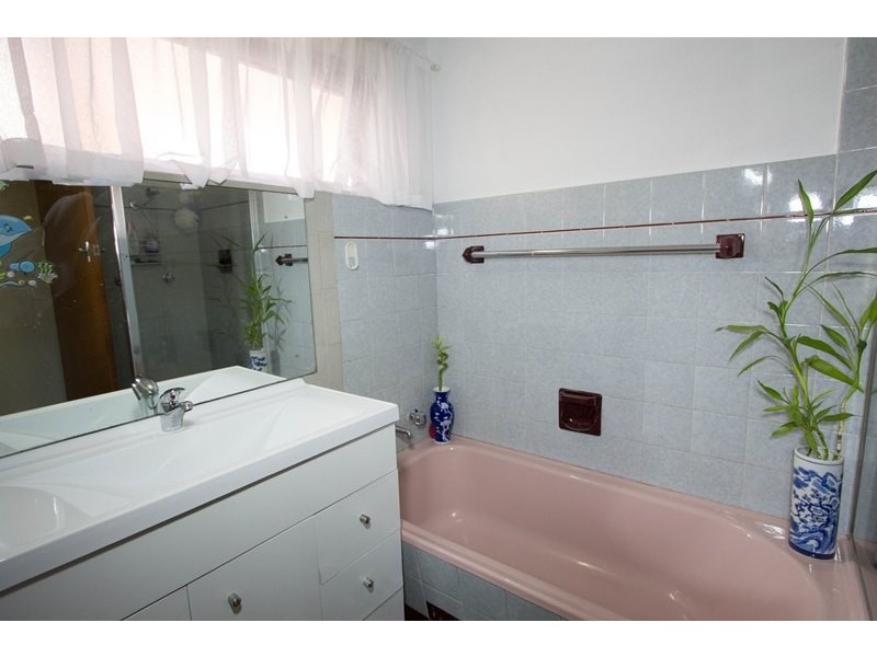 1/176 broad arrow road, Riverwood NSW 2210