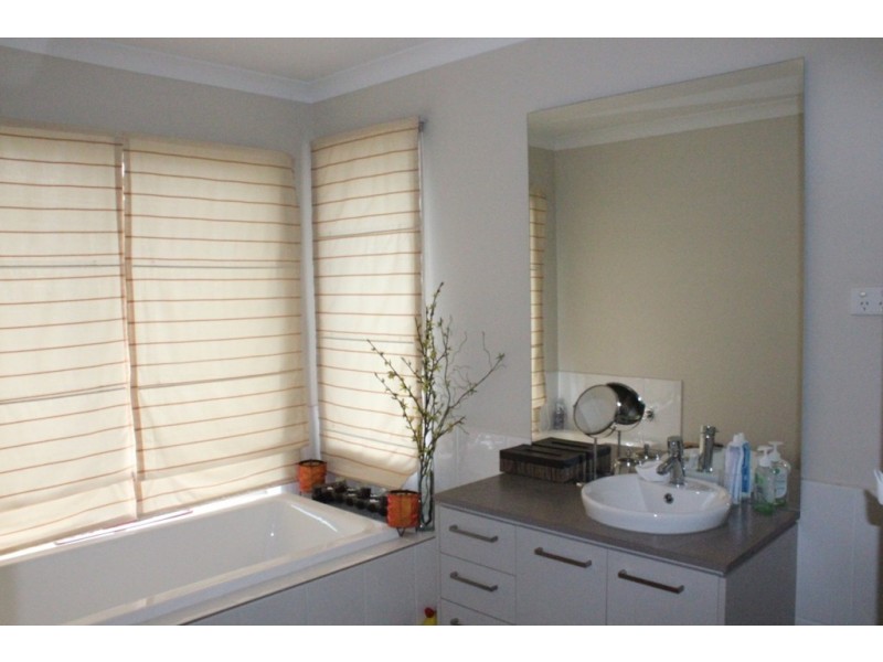 Sanctuary Lakes VIC 3030