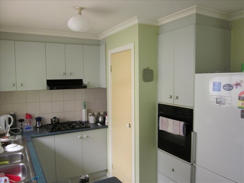 18 Niewand Avenue, Burnside VIC 3023