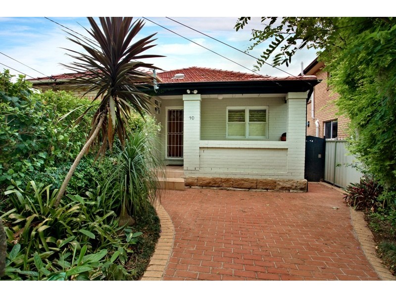 10 Sailors Bay Road, Willoughby NSW 2068