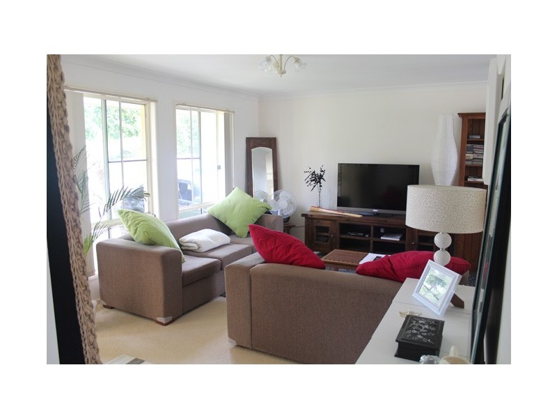 15 Glendale Crescent, Ocean Shores NSW 2483