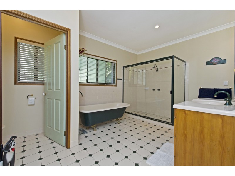 238-242 Guanaba Rd, Tamborine Mountain QLD 4272