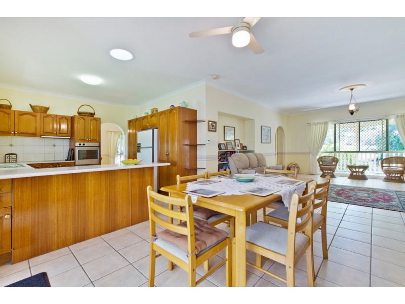 28 Dickman Rd, Forestdale QLD 4118