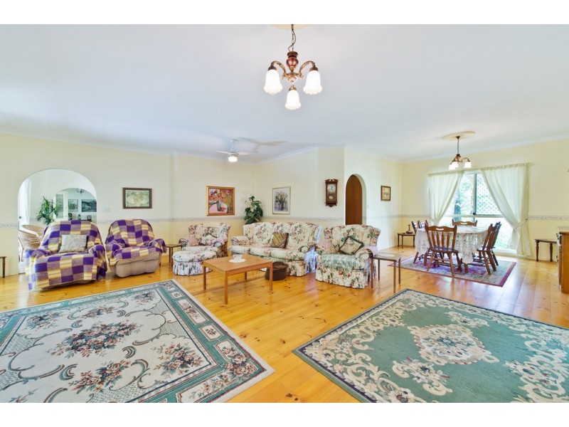 28 Dickman Rd, Forestdale QLD 4118