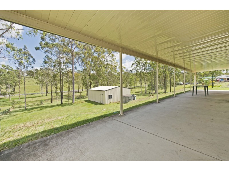 14 Scarborough Ct, Mundoolun QLD 4285