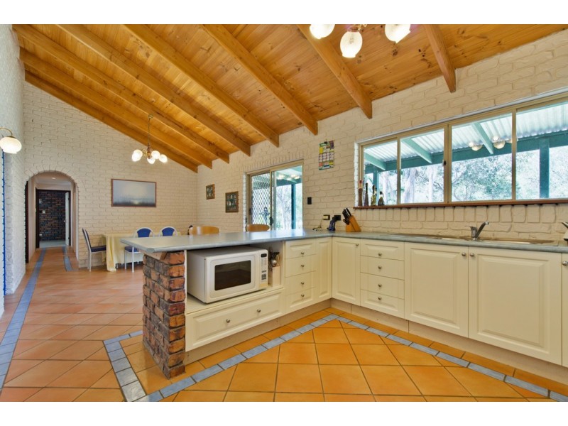 128 Greensward Rd, Tamborine QLD 4270