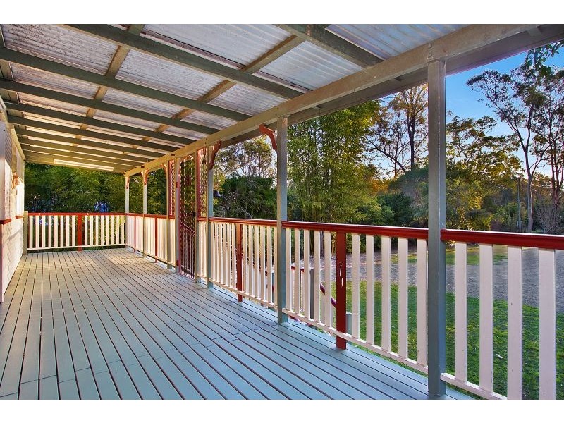 56 Smith Rd, Park Ridge South QLD 4125