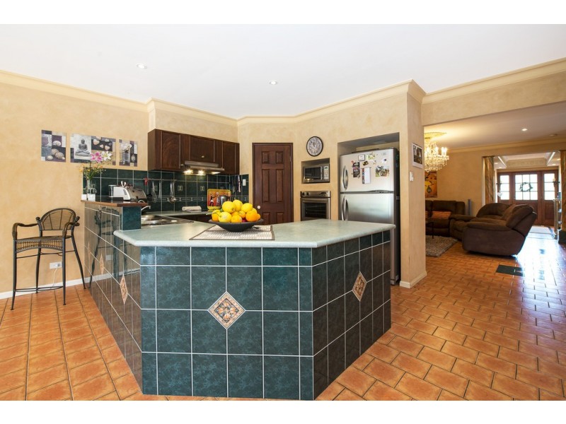 2-8 Kilmore Dr, Tamborine QLD 4270