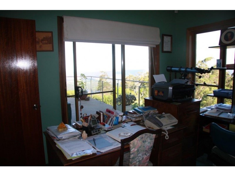 13-17 Eagles Retreat Pl, Tamborine Mountain QLD 4272