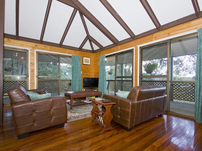 126 Drysdale Ave, Tamborine QLD 4270