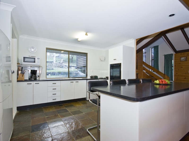 126 Drysdale Ave, Tamborine QLD 4270