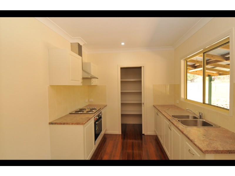 69 Hazel Rd, Tamborine QLD 4270