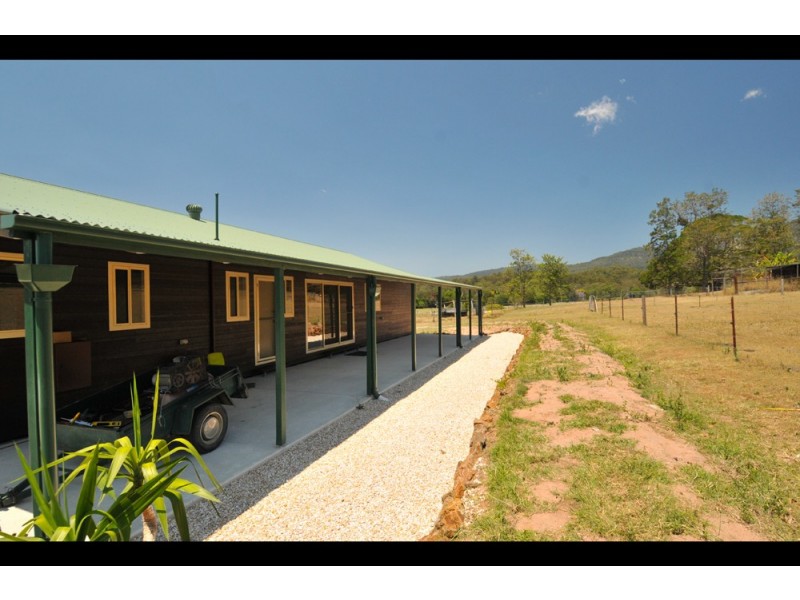 69 Hazel Rd, Tamborine QLD 4270