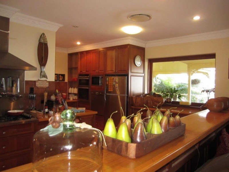 2 Witches Ch, Tamborine Mountain QLD 4272