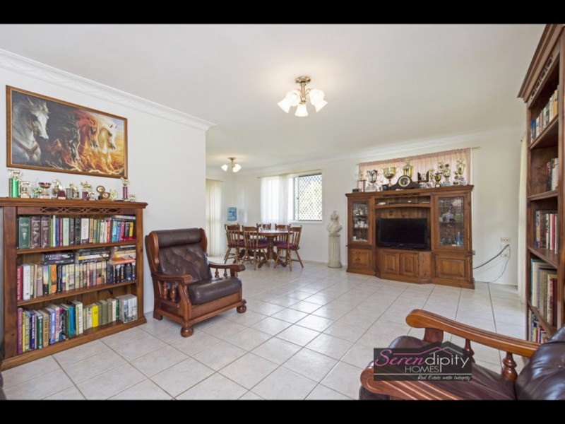 31 Shaws Pocket Rd, Luscombe QLD 4207