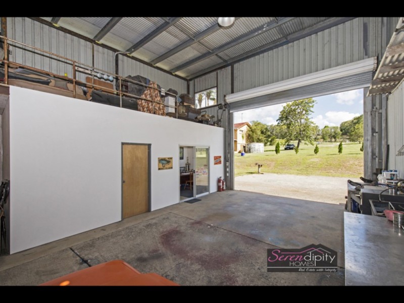 31 Shaws Pocket Rd, Luscombe QLD 4207