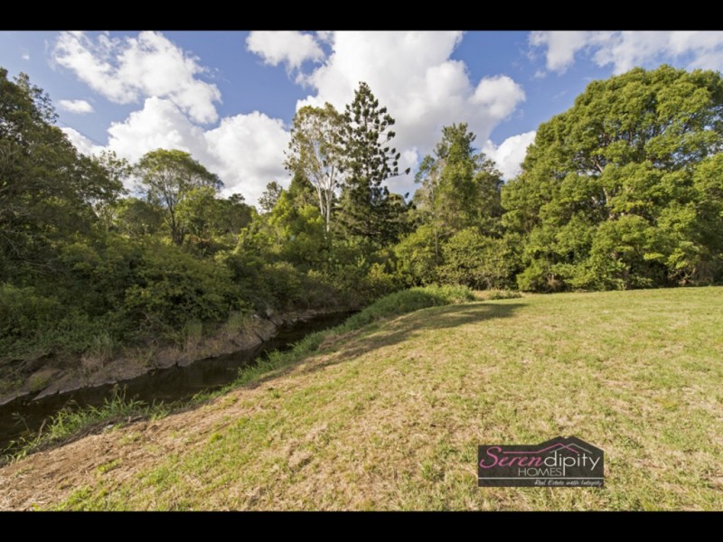 31 Shaws Pocket Rd, Luscombe QLD 4207