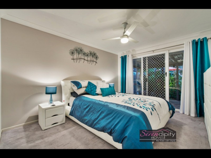 27 Lindau St, Edens Landing QLD 4207