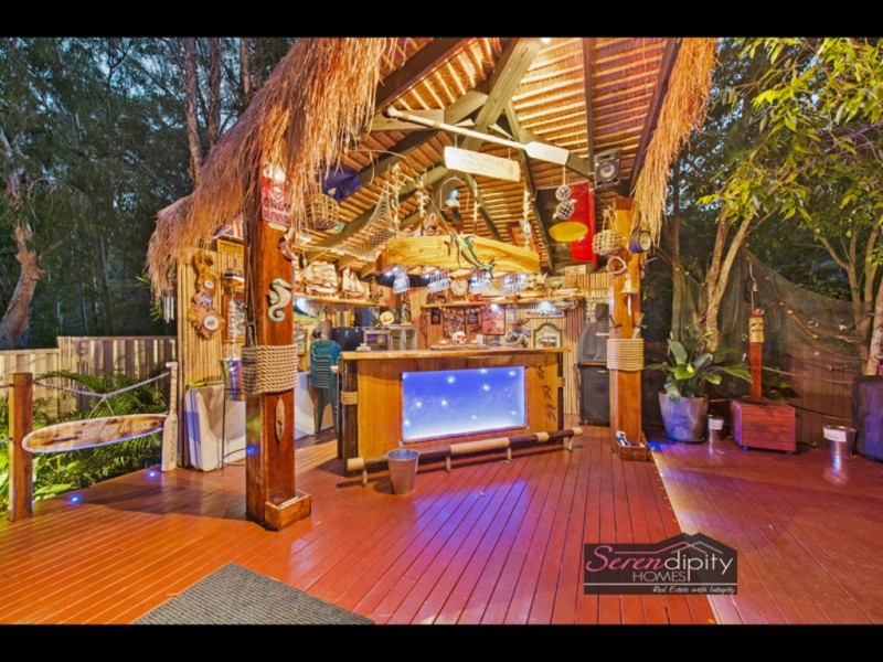 27 Lindau St, Edens Landing QLD 4207