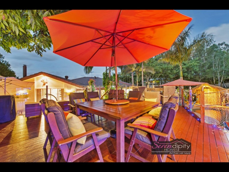 27 Lindau St, Edens Landing QLD 4207