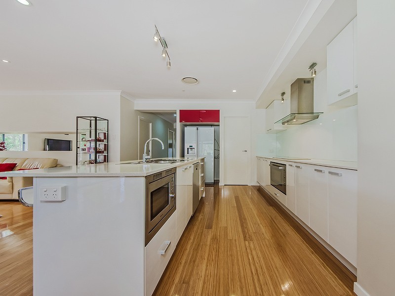 94 Guara Grove, Pimpama QLD 4209