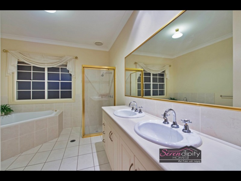 56-62 Walnut Rd, Tamborine QLD 4270