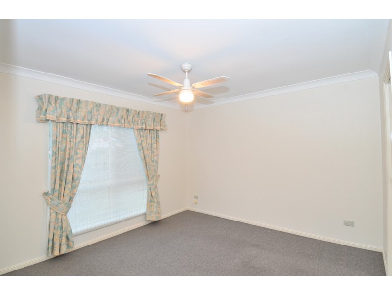 30 Duesbury Cres, Edens Landing QLD 4207