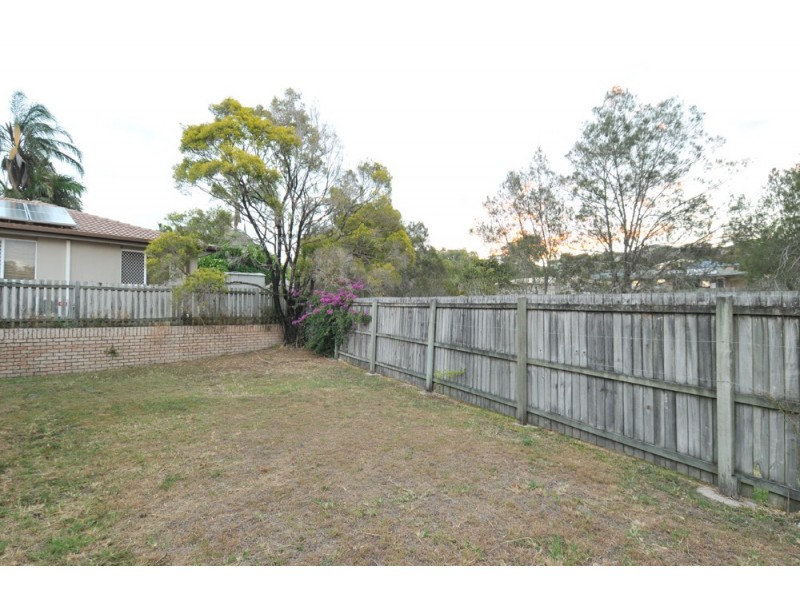 30 Duesbury Cres, Edens Landing QLD 4207