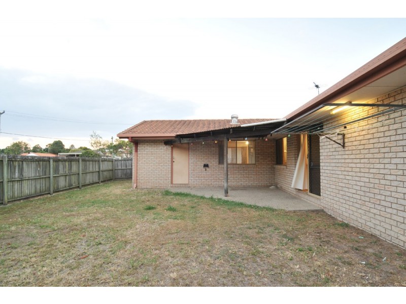 30 Duesbury Cres, Edens Landing QLD 4207