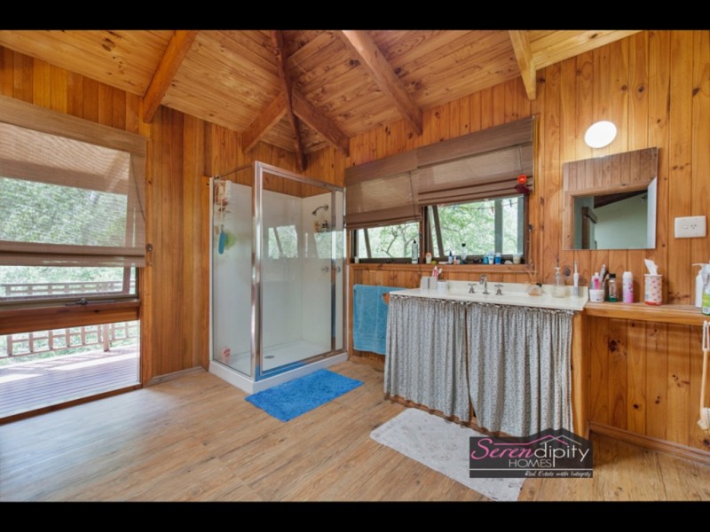 59 Chestnut Rd, Tamborine QLD 4270