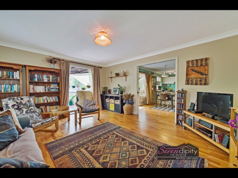 9-11 Kestrel Ct, Tamborine QLD 4270