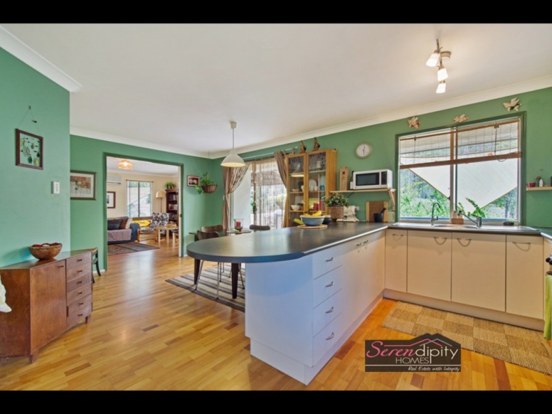 9-11 Kestrel Ct, Tamborine QLD 4270