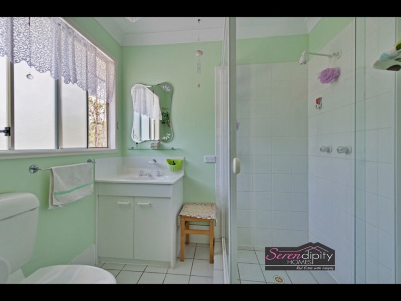 9-11 Kestrel Ct, Tamborine QLD 4270