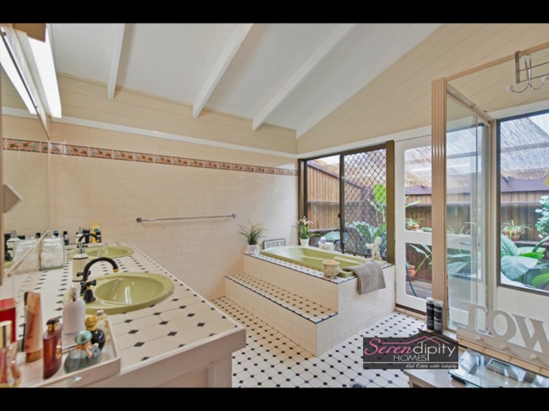 2-14 Karen Ct, Tamborine QLD 4270