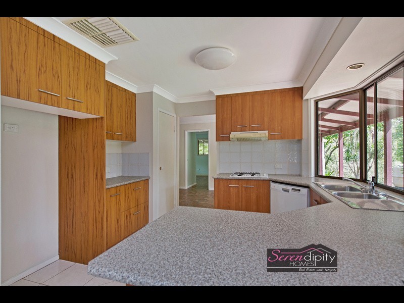 122 Naylor Dr, Tamborine QLD 4270