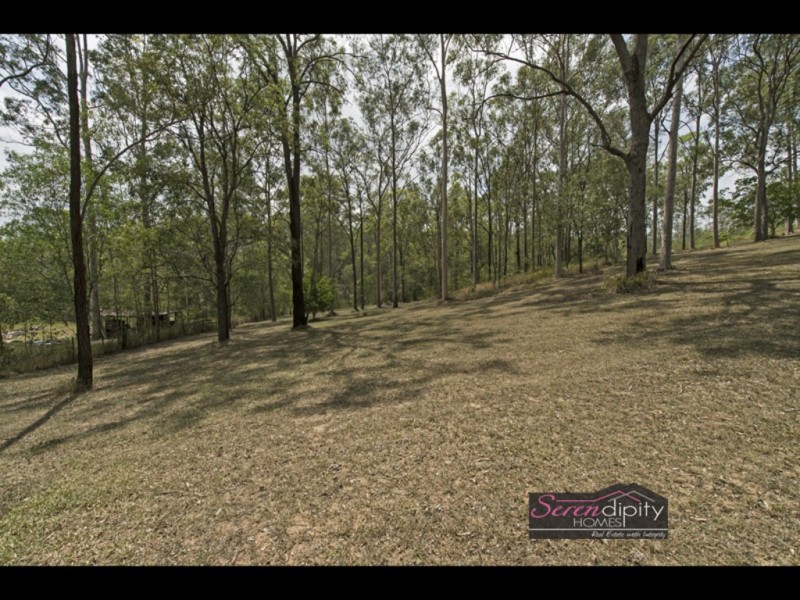 122 Naylor Dr, Tamborine QLD 4270