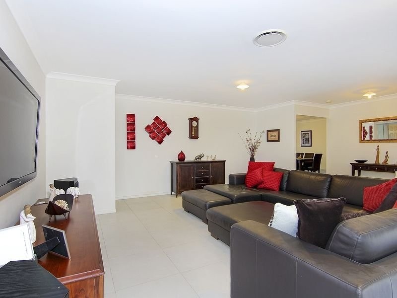 14-16 Borrowdale Ct, Mundoolun QLD 4285