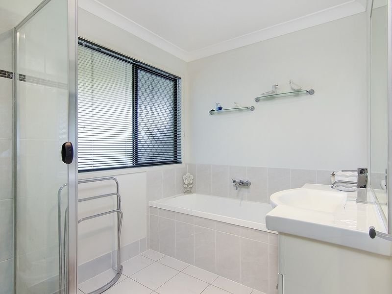 14-16 Borrowdale Ct, Mundoolun QLD 4285