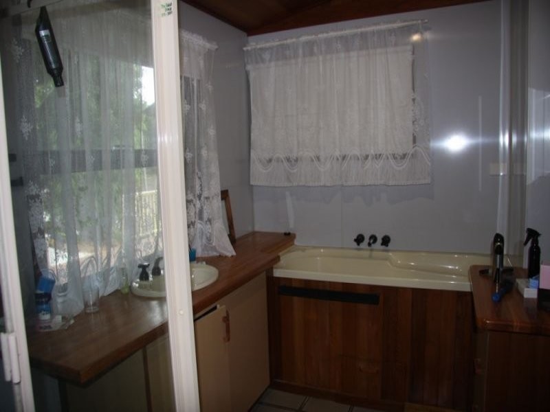 2-4 Ocean View Parade, Tamborine Mountain QLD 4272